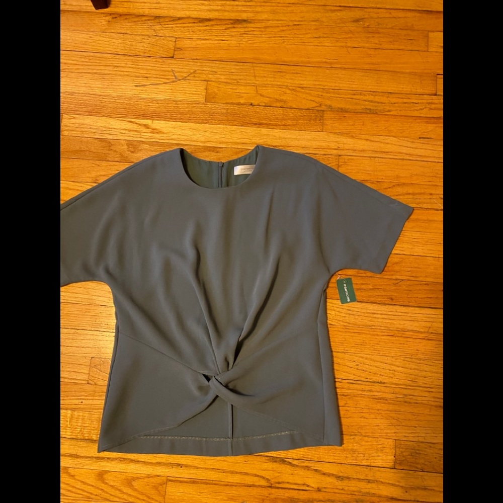 Brand new casual blouse from Simons size Xs